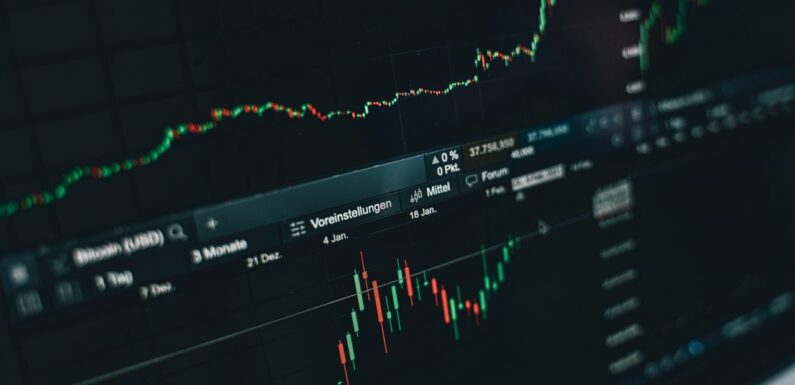 Monafoli Review – Some Useful Features That This Broker Offers