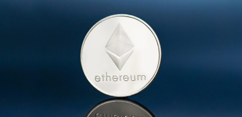 Ethereum (ETH) Drops 5%, Trading Under $4K
